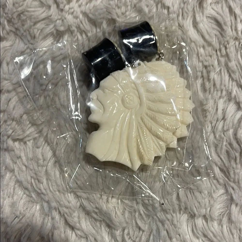 Indian head hanging gauges, plugs multiple sizes available NEW